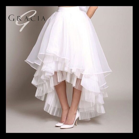 GRACIA Dresses & Skirts - 💋BOMBSHELL!💋 GRACIA WHITE HIGH-LOW LAYERED RUFFLED PLEATED TULLE & MESH SKIRT
